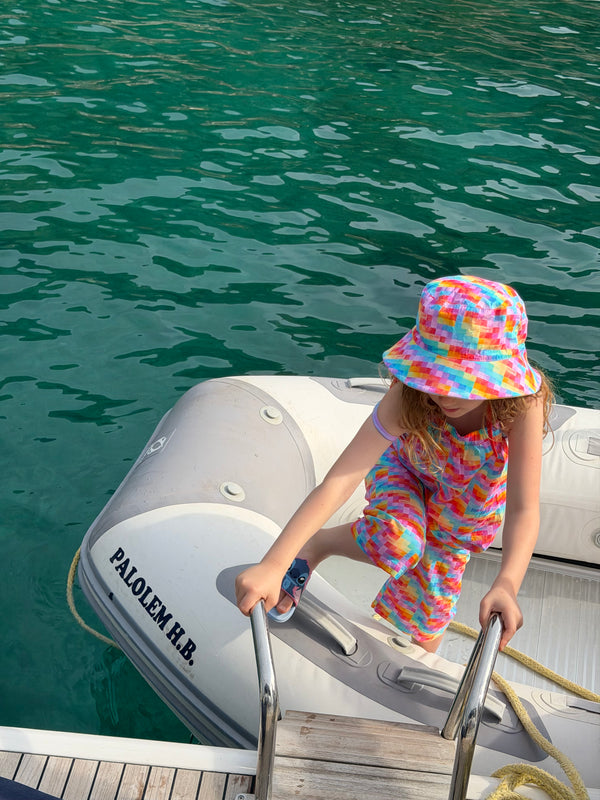 Sunshine reversible Bucket ~ Adult